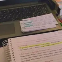 Grupo de WhatsApp: Criador de slides escolares e profissionais